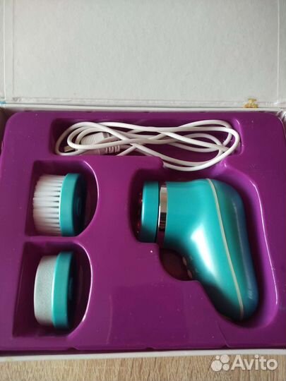 Электрический массажёр для лица и шеи