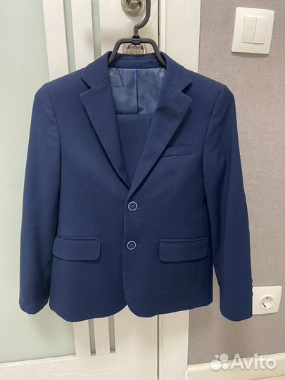 Школьный костюм