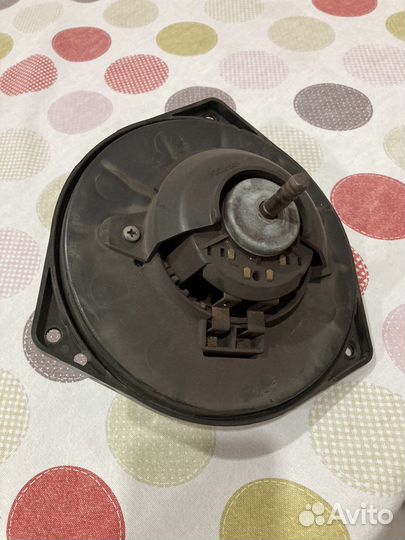 Мотор печки на subaru forester sh Левый руль