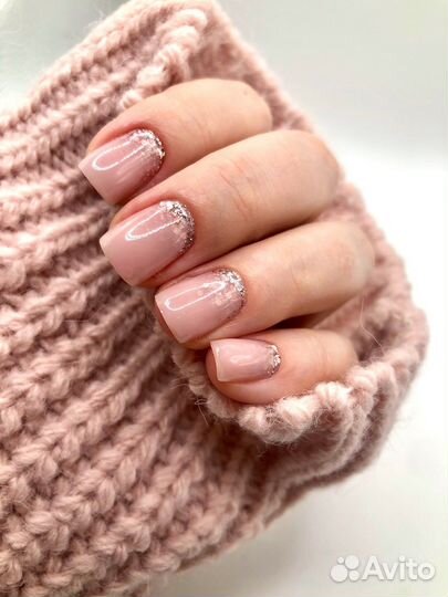 Маникюр с укреплением гелем