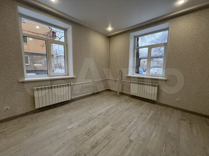 1-к. квартира, 32 м², 1/3 эт.