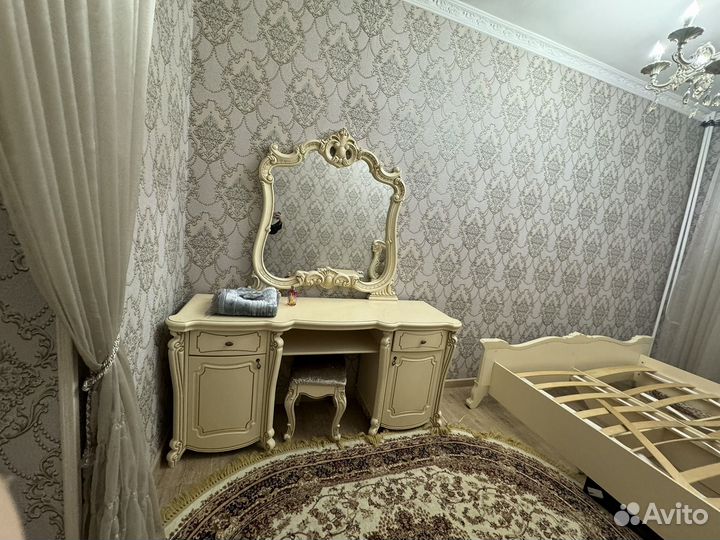 Спальный гарнитур бу