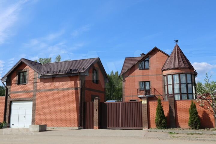 Дом 400 м² на участке 7,5 сот.