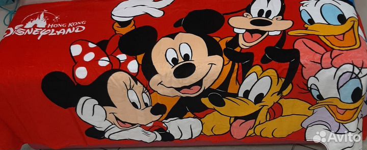 Микки маус из Диснейленда