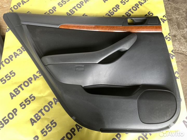 Обшивка двери задней левой Toyota Avensis 2