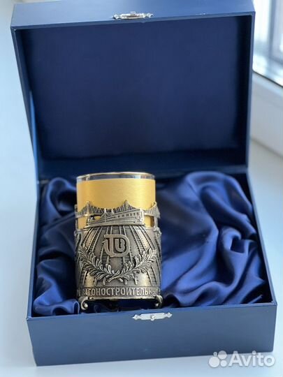 Стакан в подстаканнике