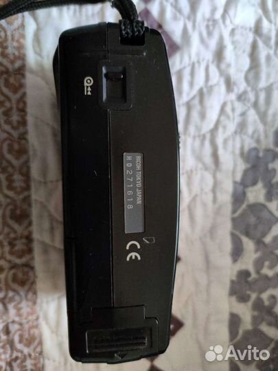 Плёночный фотоаппарат Ricoh YF-10