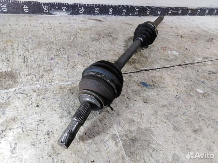 Привод передний правый