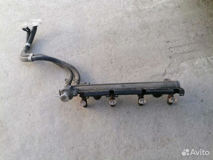 Топливная рейка Шкода Октавия тур А4 1.4