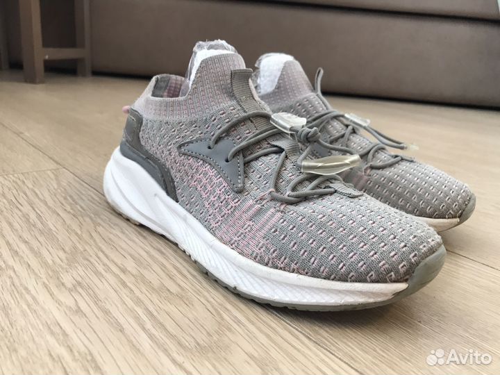 Кроссовки для девочки 33 размер