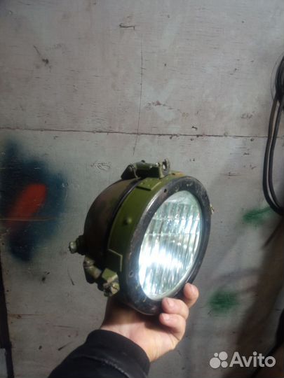Танковые фары