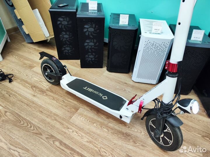 Электрический самокат iconBIT Kick Scooter C80 Whi