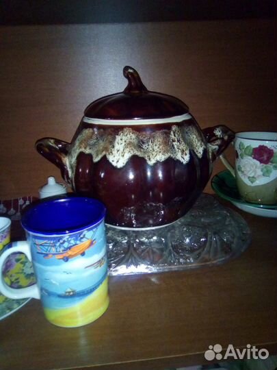 Продам посуду керамическая супница -новая