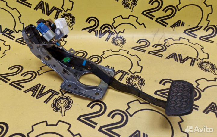 Педаль тормоза Toyota Rav4 ACA21 1azfse 07.2004