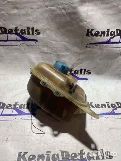 Бачок расширительный Audi 90 B3 2.0 1990