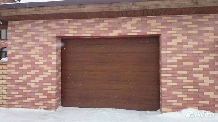 Гаражные секционные ворота
