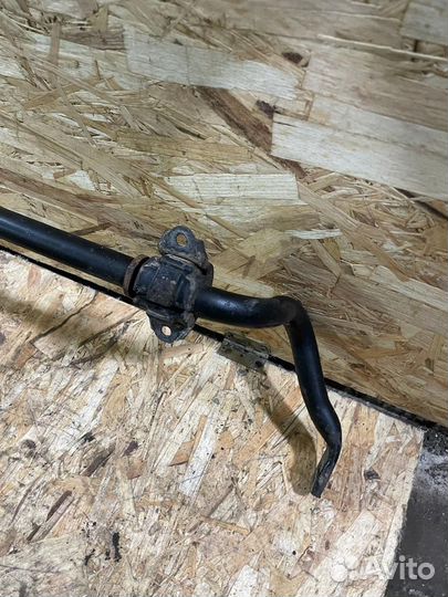 Стабилизатор передний Ауди A4 B8 A5 8T