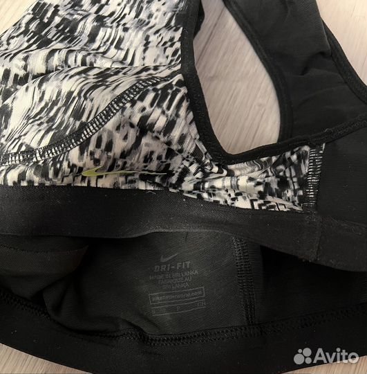 Спортивный топ nike