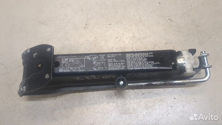 Домкрат Mercedes E W211, 2004