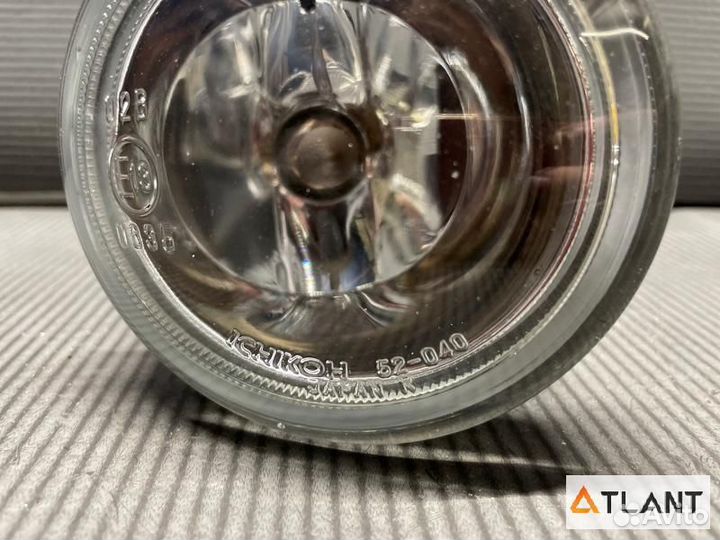 Туманка передняя правая toyota caldina