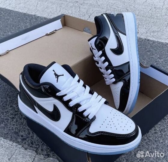 Nike Air Jordan 1 low Black White