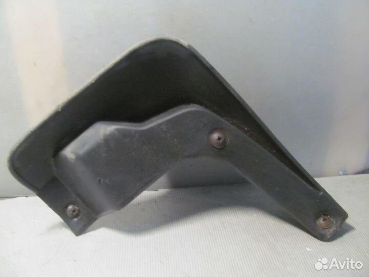 Брызговик передний правый Hyundai i30 2007-2012