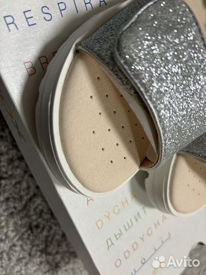 Сандалии новые Geox 31