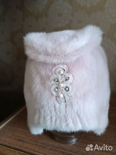 Норковая шапка и варежки
