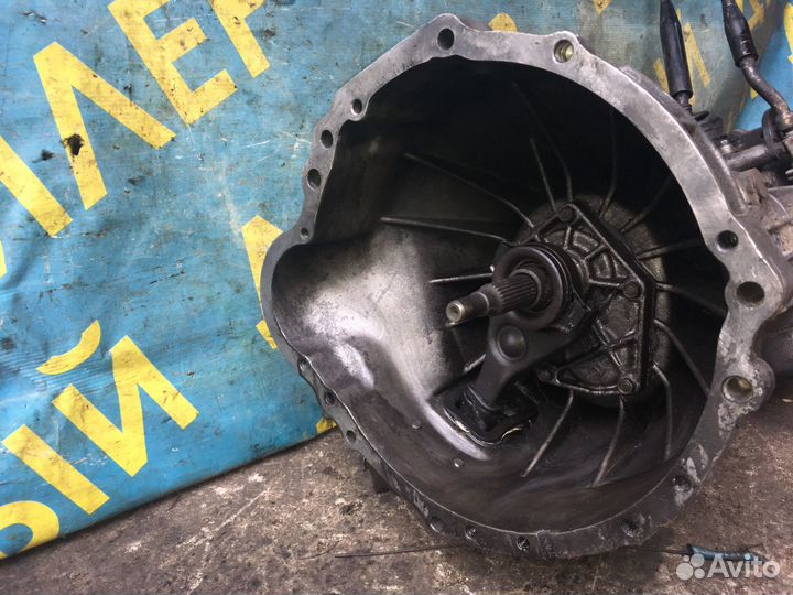 Коробка передач раздатка Nissan Terrano 2