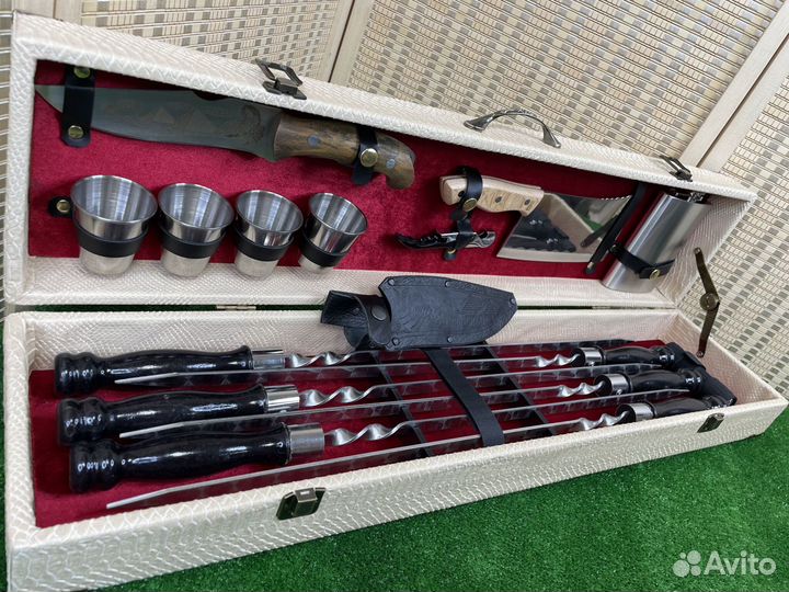 Шашлычный набор в чемодане К-5