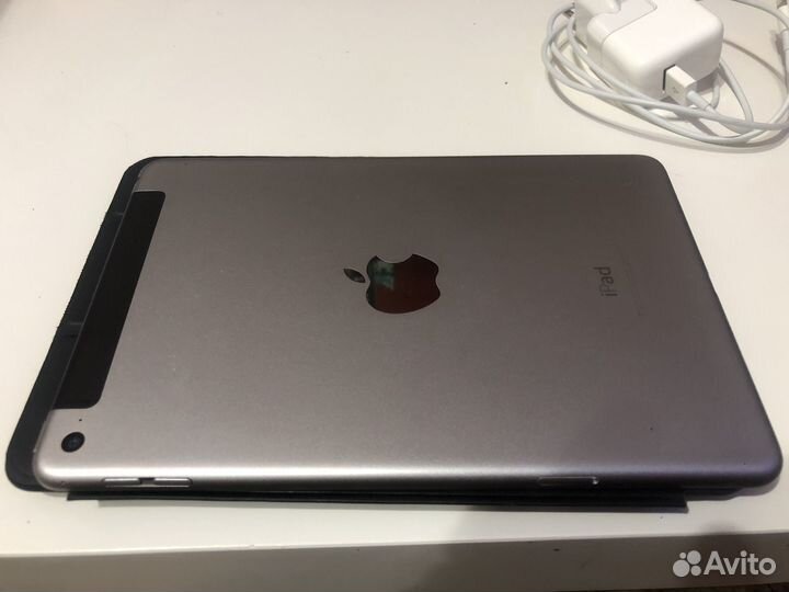 iPad mini 4 64gb cellular