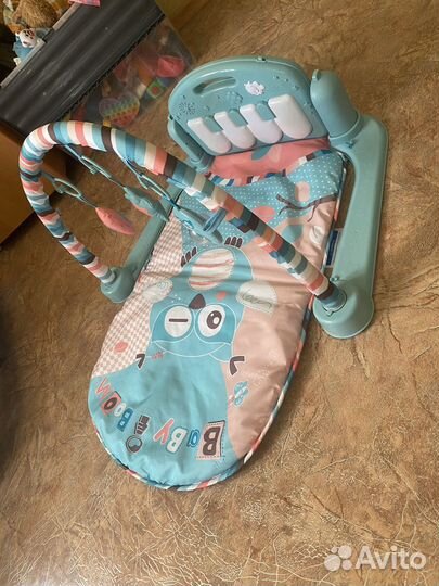 Развивающий коврик с пианино