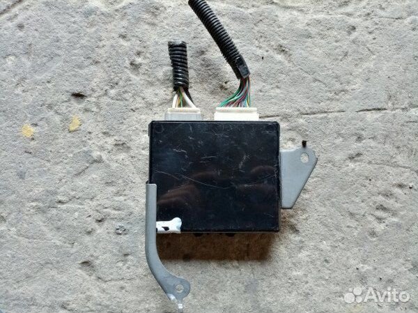 Блок управления дверьми Lexus Rx330 2 поколение
