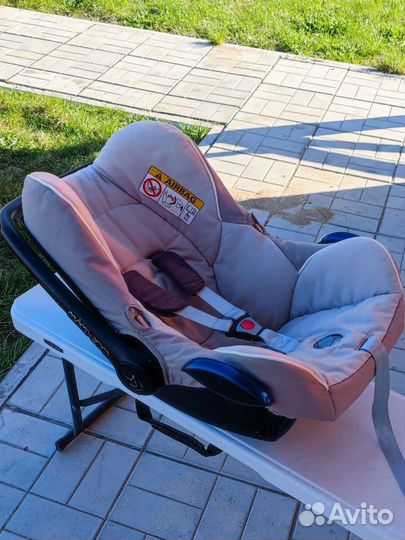 Автолюлька 0+ maxi cosi cabriofix