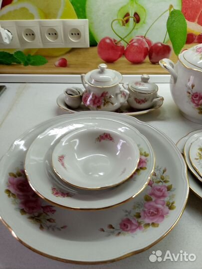 Сервиз столовый