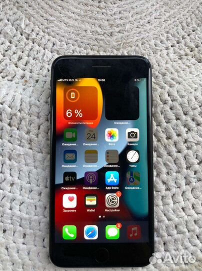 Телефон iPhone 7 plus
