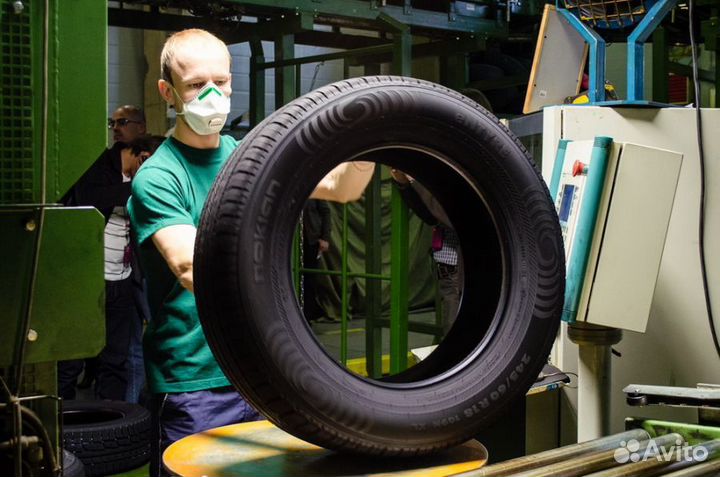 Оператор на линию маркировки шин