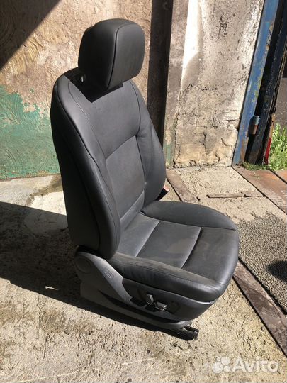 Передние кресла bmw 7 с подогревом