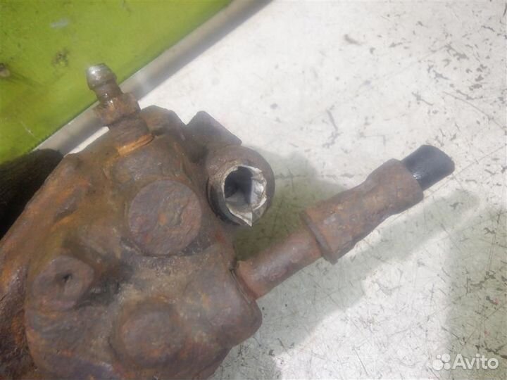 Суппорт передний правый Фольксваген Поло