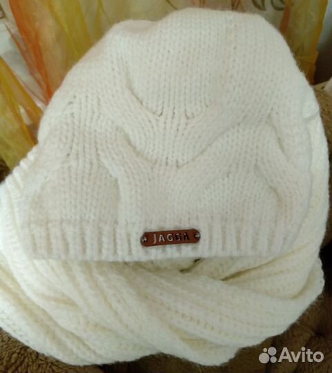 Комплект шапка и снуд женский