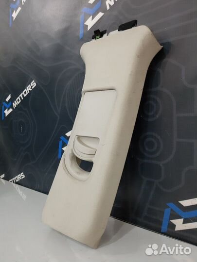 Обшивка салона правая Audi Allroad C5 BES 2005