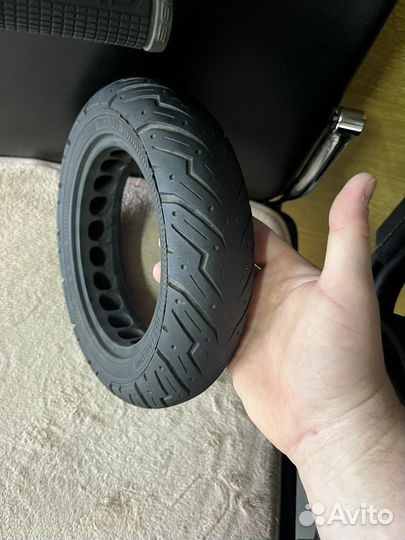 Бескамерное колесо на электросамокат