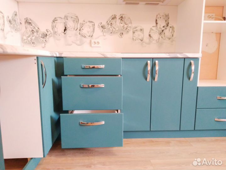 Кухонный гарнитур. Угловая кухня глянец ксп:39842