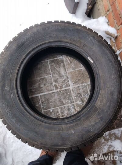 Dunlop Road Gripper S 205/70 R15