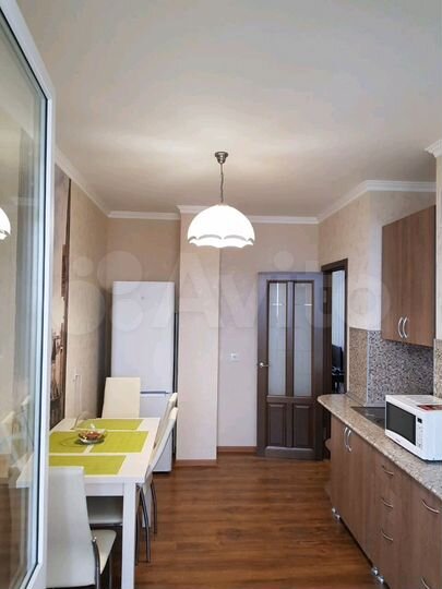 2-к. квартира, 70 м², 6/10 эт.