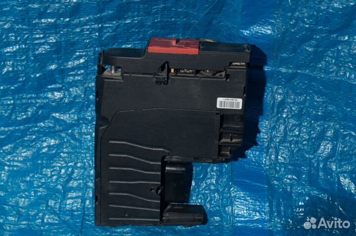 Плюсовая клемма с пиропатроном W212