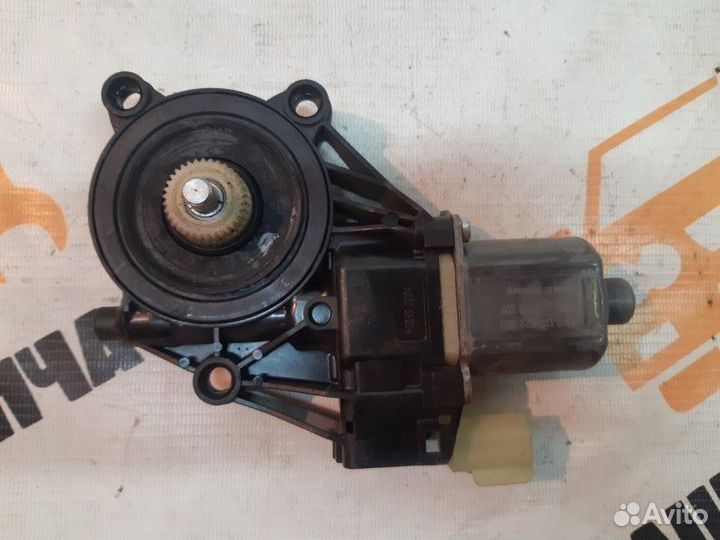 Мотор стеклоподъемника передний левый Ford Fiesta