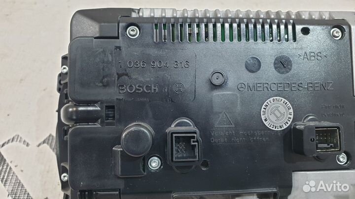 Монитор Mercedes-Benz S-Class W221