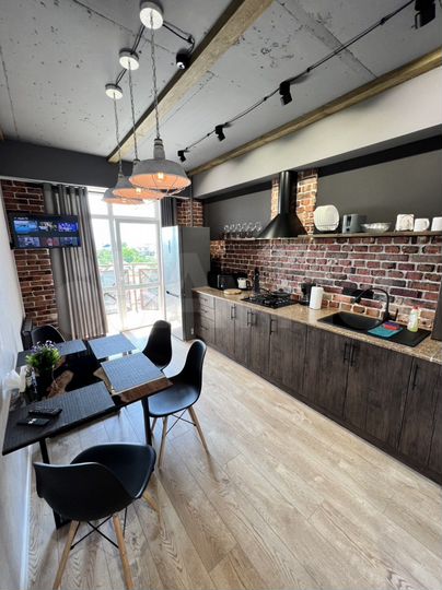 2-к. квартира, 81 м², 5/10 эт.