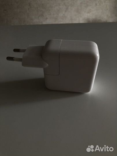 Apple 30w USB c power adapter